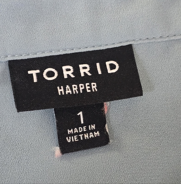 Torrid Harper Collared 3/4 Sleeve Blouse. size 1 - Picture 6 of 6
